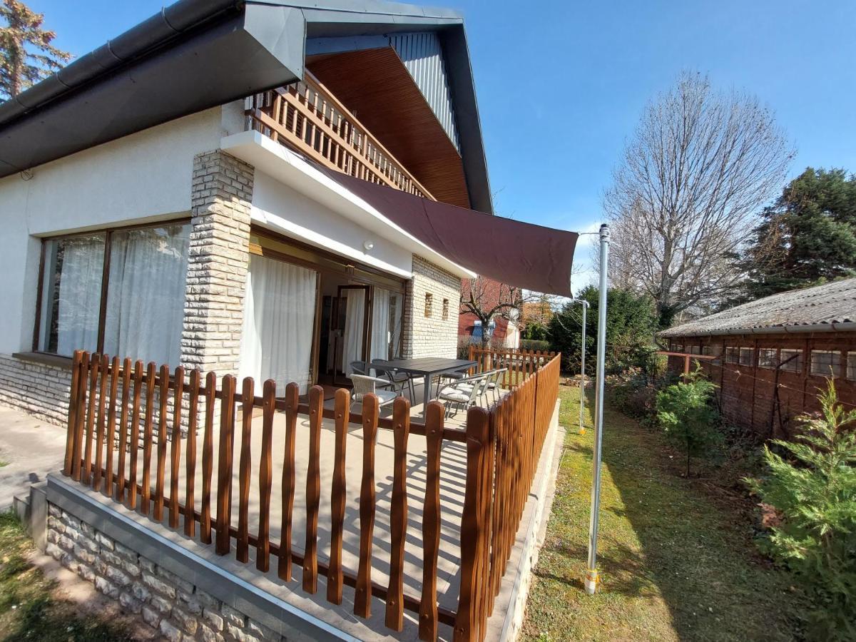 Parti Nyaralo Villa Balatonfured Exterior photo